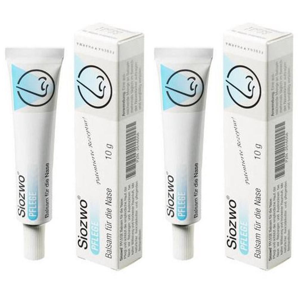 Drei Tuben und zwei Schachteln Siozwo® Pflegebalsam. Die Tuben sind weiß mit blauem Logo und Schriftzug. Die Schachteln sind weiß mit Text.