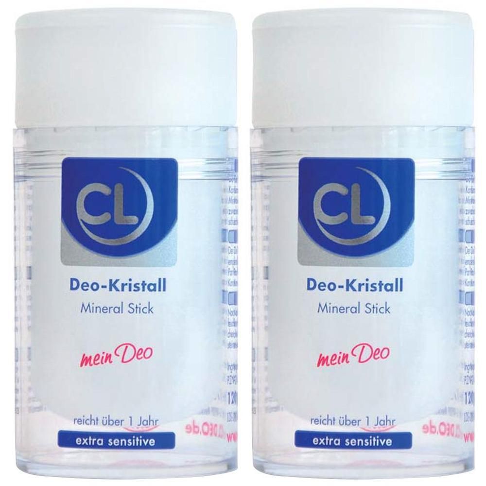 Zwei transparente Deo-Kristall-Sticks mit weißem Deckel. Aufkleber mit Logo, Produktname und Zusatzinformationen.