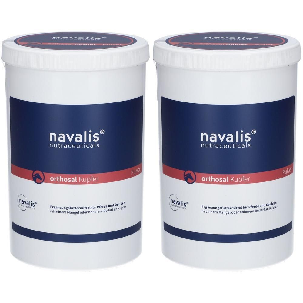 Zwei weiße Dosen mit blauem und rotem Etikett. Aufschrift: navalis nutraceuticals, orthosal Kupfer. Ergänzungsfuttermittel für Pferde.