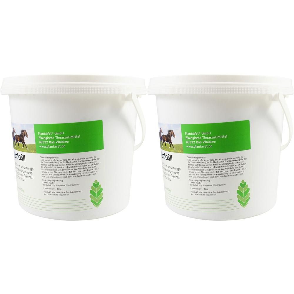 Zwei weiße Eimer mit grünem Etikett. Aufschrift: Plantasil. Text und Logo. Henkel. Aufschrift: www.plantavet.de.
