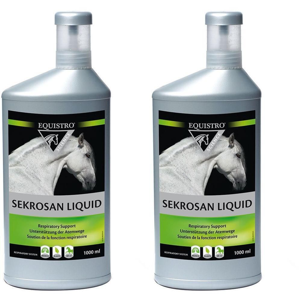 Zwei Flaschen EQUISTRO Sekrosan Liquid. Graue Flaschen mit grünem Etikett. Text: SEKROSAN LIQUID, Respiratory Support. 1000 ml.