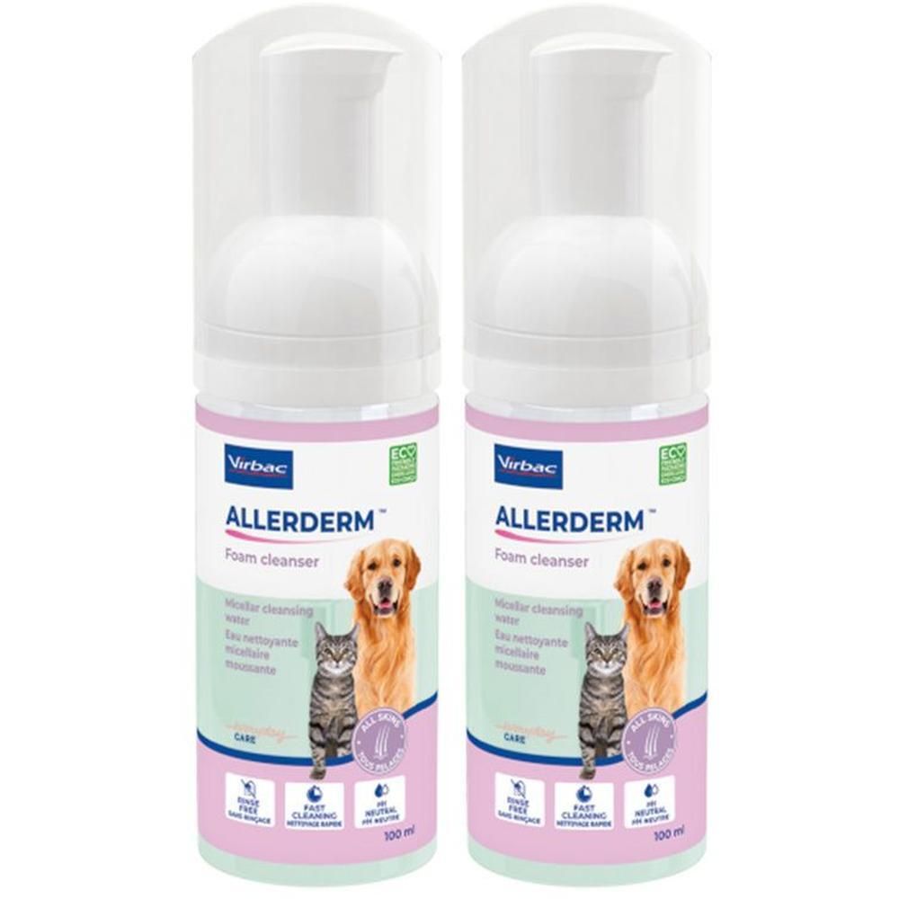 Zwei weiße Schaumreiniger-Flaschen mit rosa Etiketten. Aufschrift: ALLERDERM, Virbac. Abbildung von Hund und Katze.
