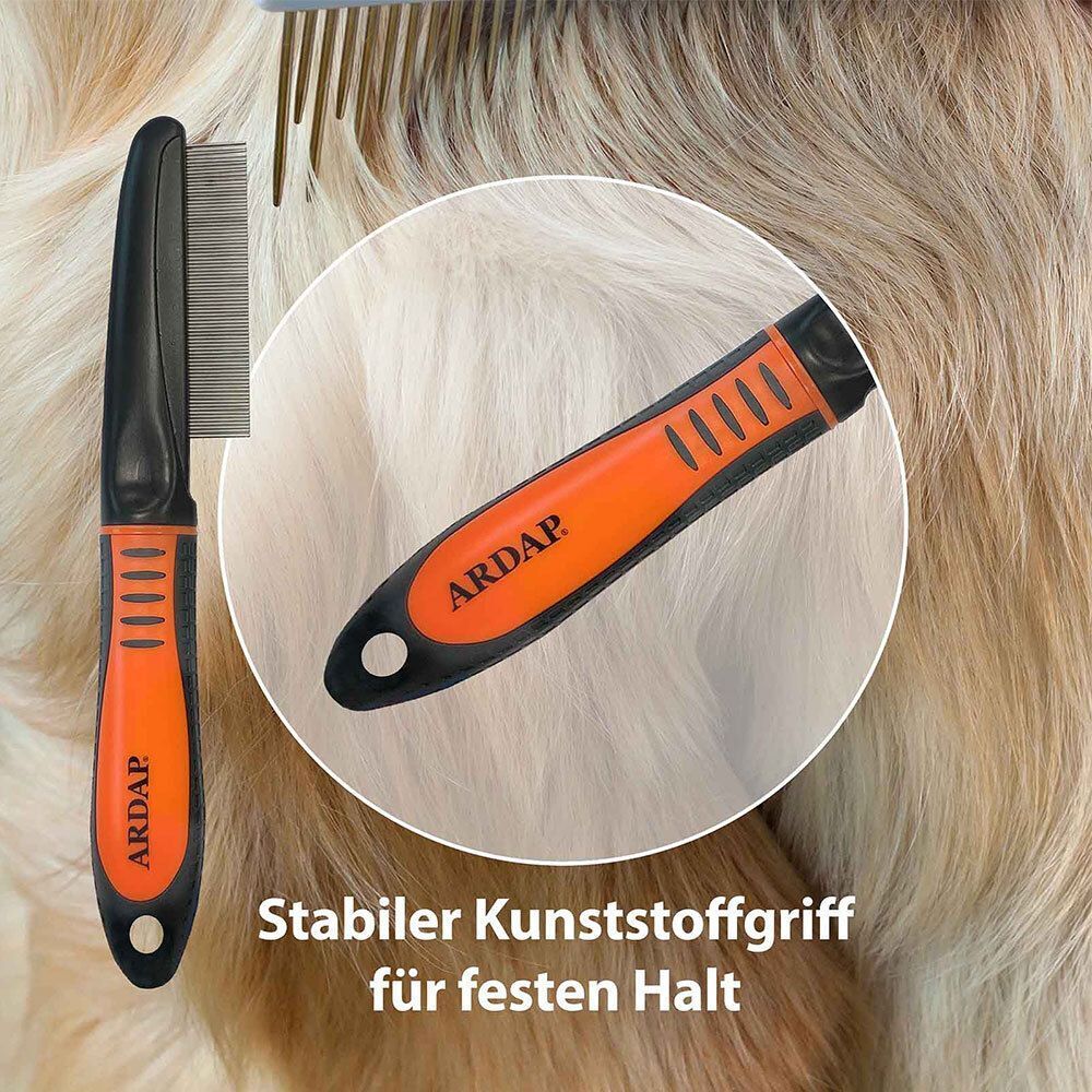 Nahaufnahme des Kamms. Schwarzer Kamm mit orangefarbenem Griff. Text: Stabiler Kunststoffgriff für festen Halt.