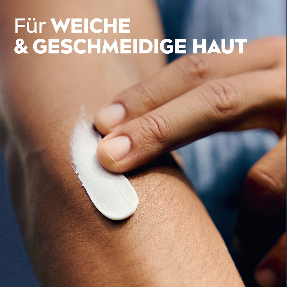 Eine Hand trägt NIVEA Creme auf den Unterarm auf. "Für weiche & geschmeidige Haut".