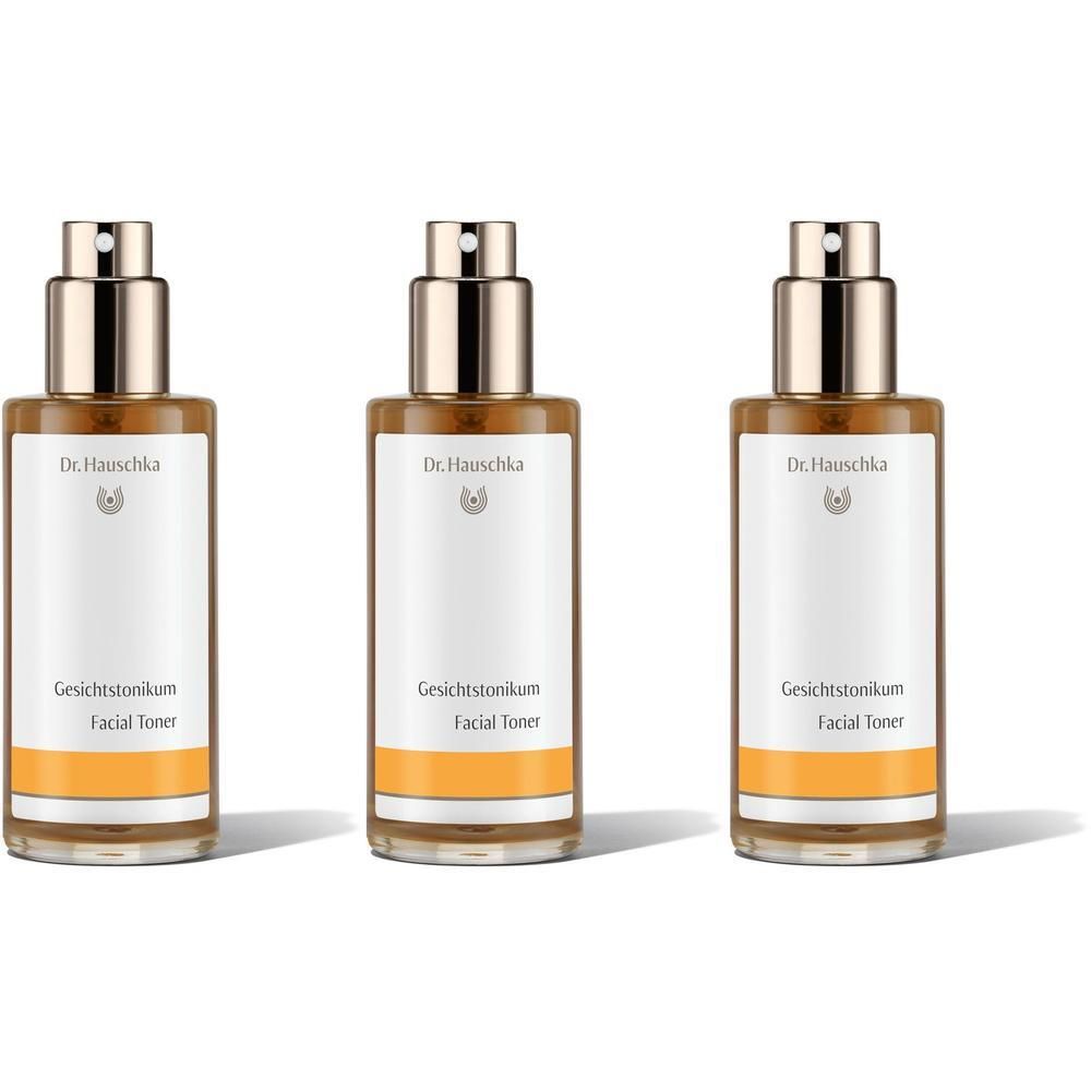 Drei Dr. Hauschka Gesichtstonikum Flaschen mit Sprühkopf.
