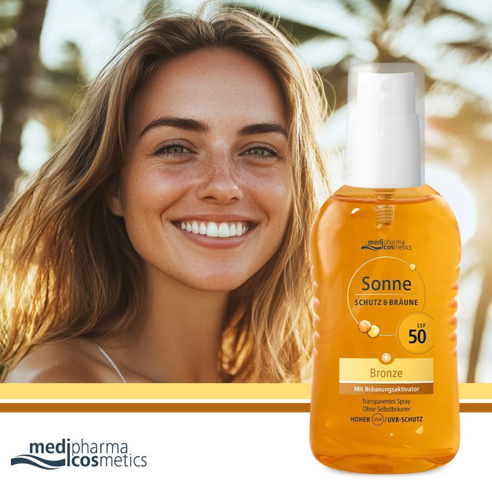 Frau mit medipharma cosmetics Sonne Schutz & Bräune LSF 50 Bronze Transparentes Spray.