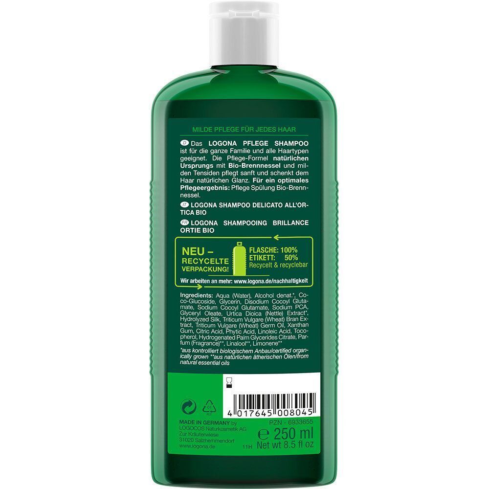 Rückseite einer grünen LOGONA Naturkosmetik Shampoo Flasche mit Inhaltsstoffen und Recycling-Informationen.