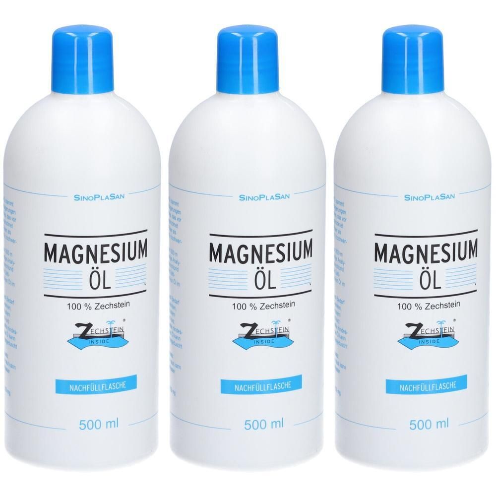 Drei weiße Flaschen mit blauem Deckel, gefüllt mit Magnesiumöl, 500 ml.