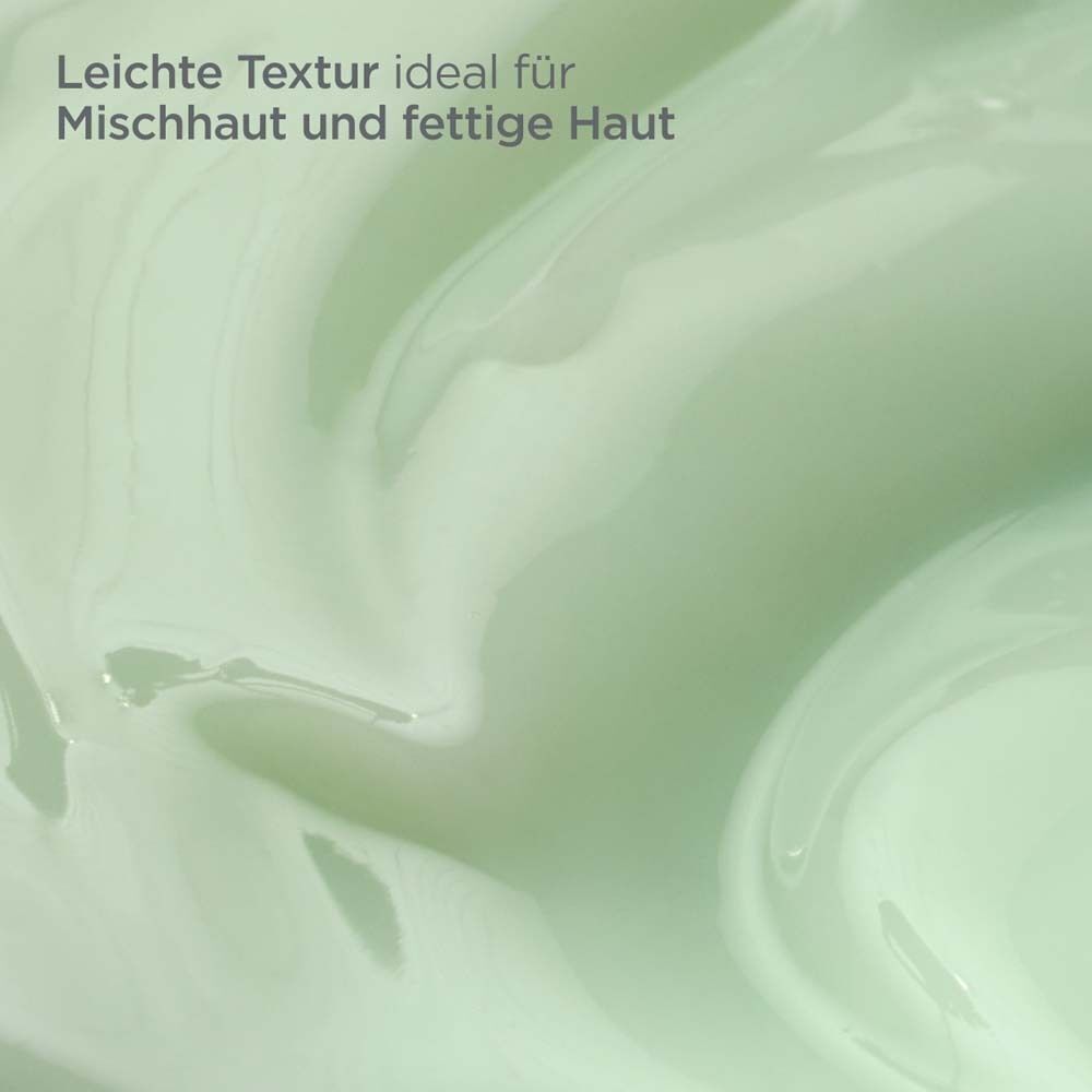 Nahaufnahme der leichten, feuchtigkeitsspendenden Textur der Creme.