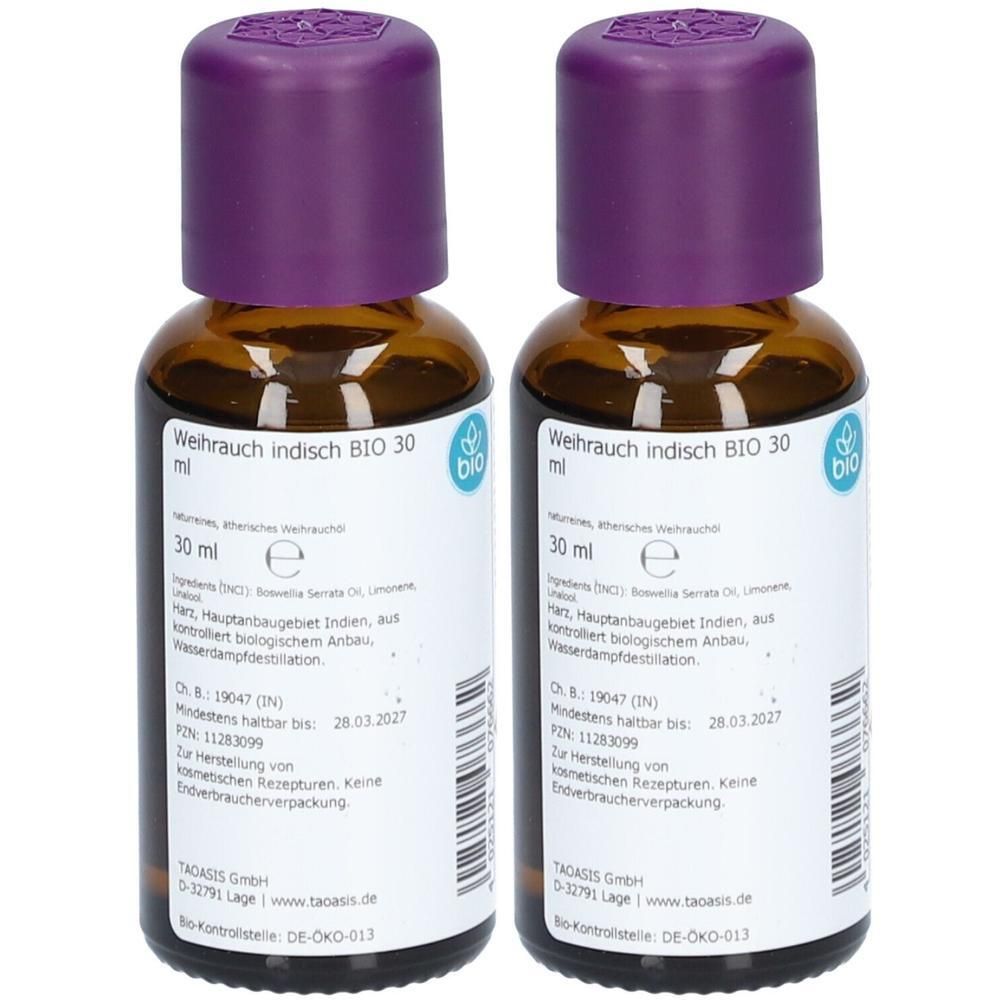 Zwei Flaschen mit je 30 ml Weihrauch indisch BIO ätherisches Öl. Braunglasflaschen mit lila Schraubverschluss.