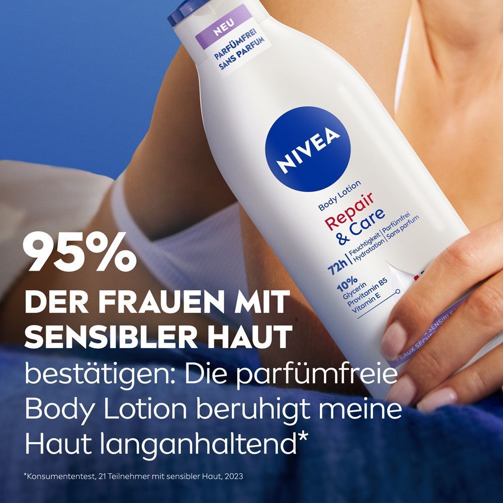 Frau hält NIVEA Repair & Care Body Lotion parfümfrei. 95% der Frauen mit sensibler Haut bestätigen: beruhigt die Haut langanhaltend.