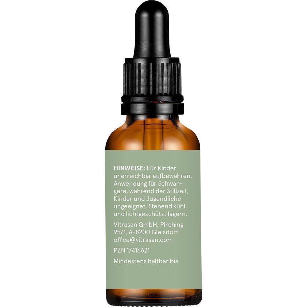 Rückseite einer Flasche CBD Öl 24% mit Anwendungshinweisen und Herstellerangaben.
