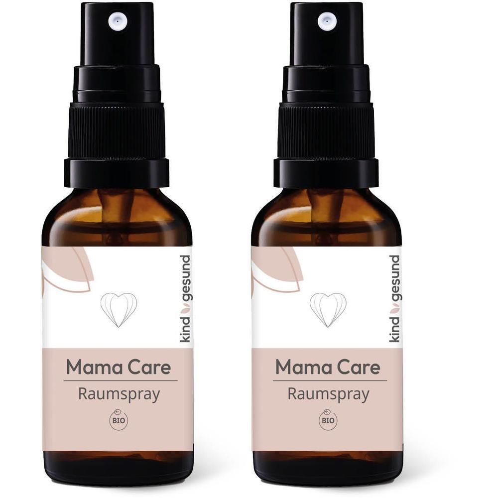 Zwei braune Glasflaschen mit Pumpsprühkopf. Etikett mit "Mama Care Raum spray" und "kind & gesund".
