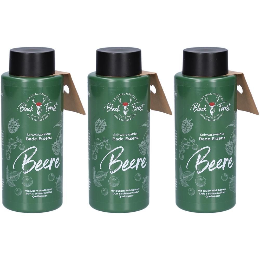 Drei grüne Flaschen mit Beeren-Bade-Essenz, schwarzer Verschluss, mit Black Forest Logo.