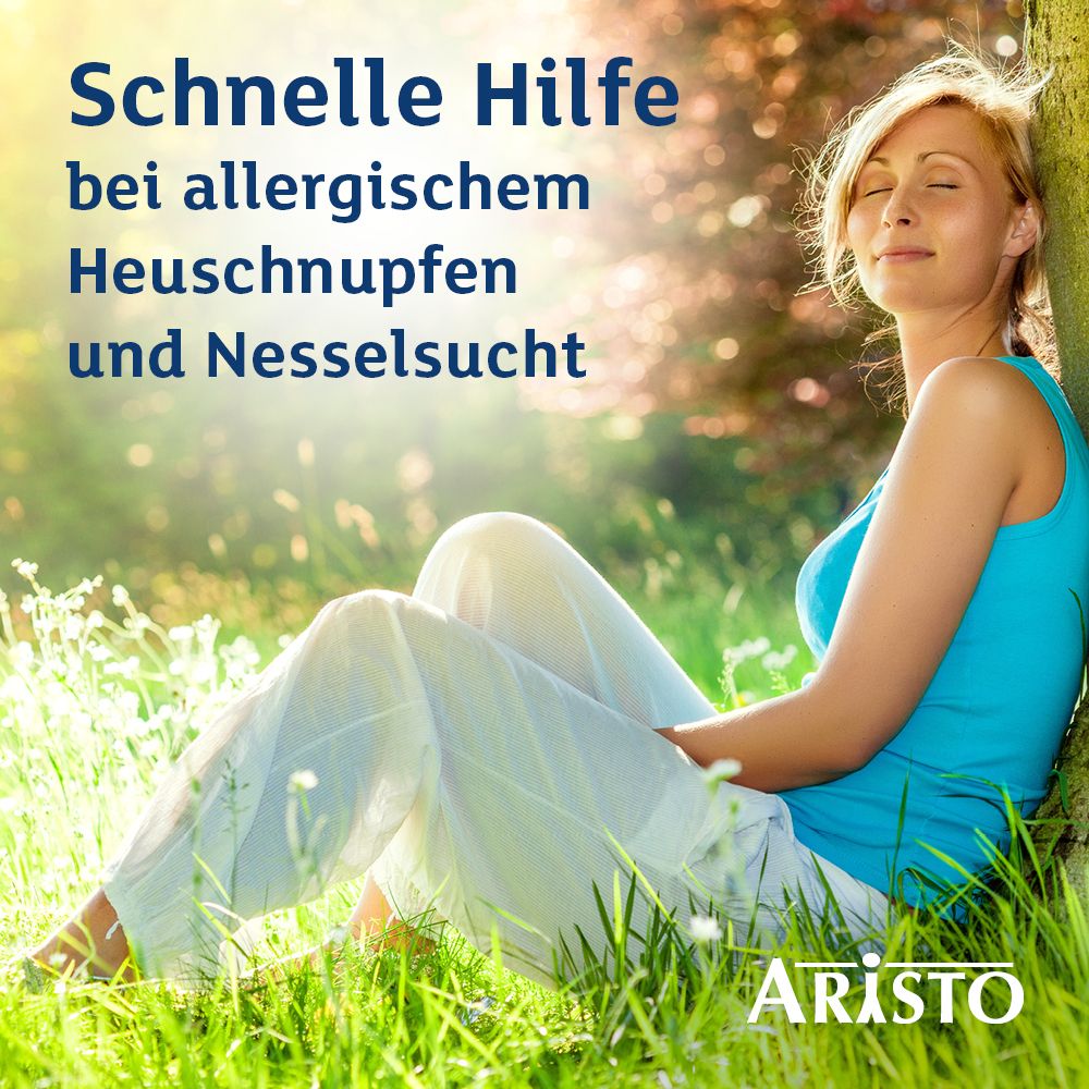 Frau sitzt im Gras. Text: 'Schnelle Hilfe bei allergischem Heuschnupfen und Nesselsucht'. Logo Aristo.