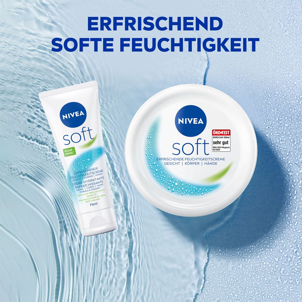 NIVEA Soft Feuchtigkeitscreme Tiegel und Tube auf blauem Hintergrund. Erfrischend weiche Feuchtigkeit.