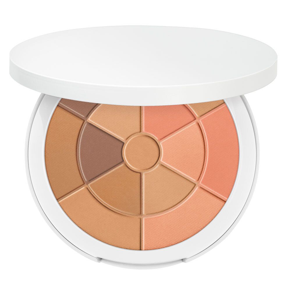 Runder, weißer Behälter mit Mosaik-Puder in verschiedenen Brauntönen. Deckel geöffnet.