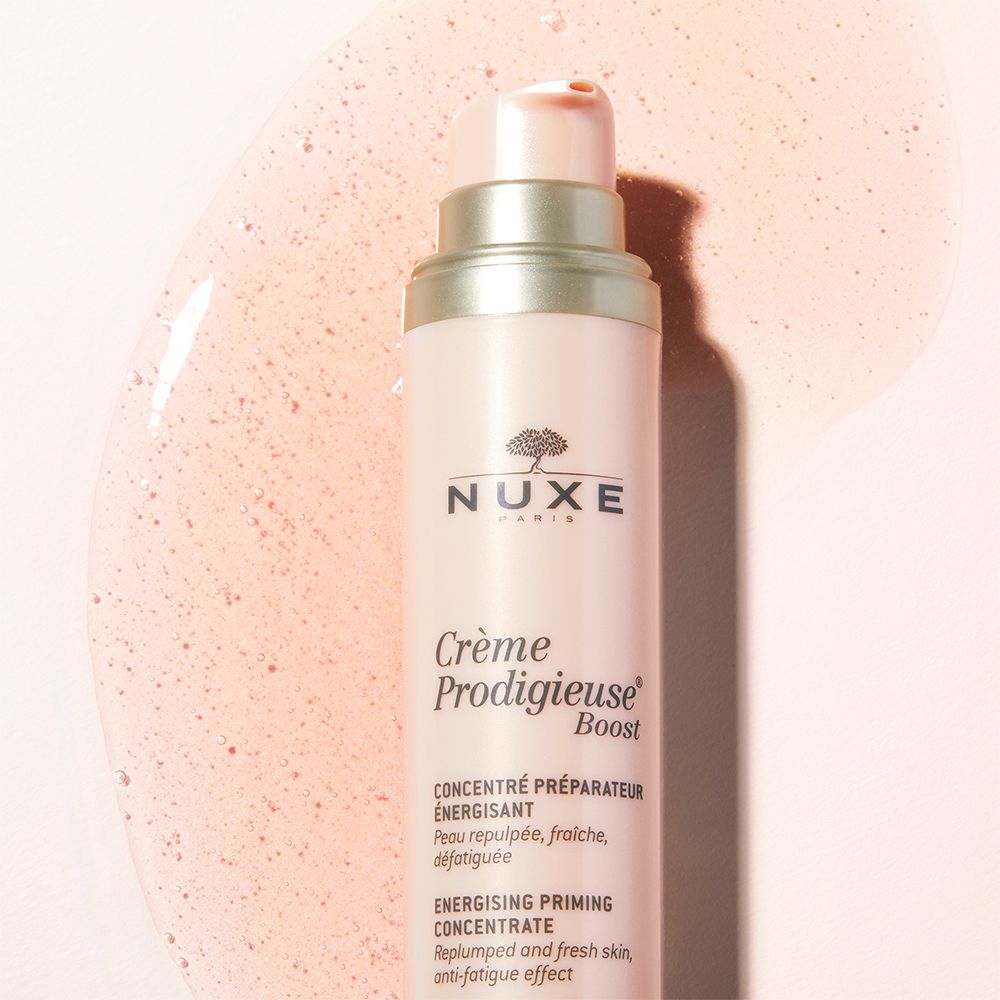 NUXE Creme Prodigieuse® Boost feuchtigkeitsspendendes Anti-Aging Serum bei ersten Fältchen mit Hyaluronsäure und Vitamin C