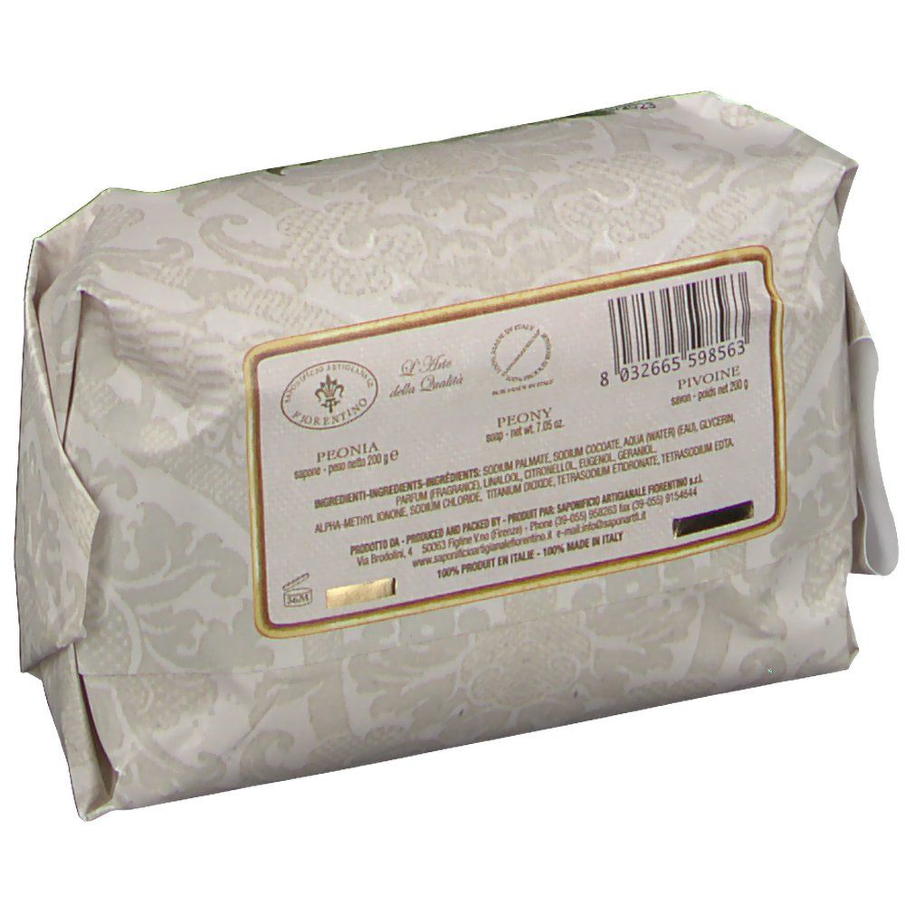 Rückseite der Seife mit Etikett. Barcode, Inhaltsstoffe, Herstellerinformationen.