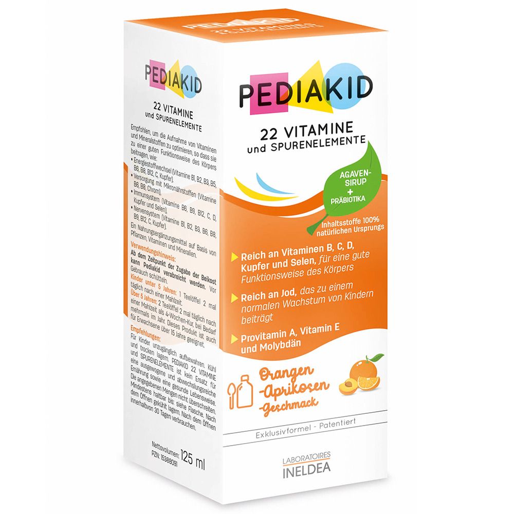 Pediakid-Verpackung. Orange-aprikosenfarbene Flasche mit 22 Vitaminen und Spurenelementen. 125 ml. Inhaltsstoffe, Logo und Text.