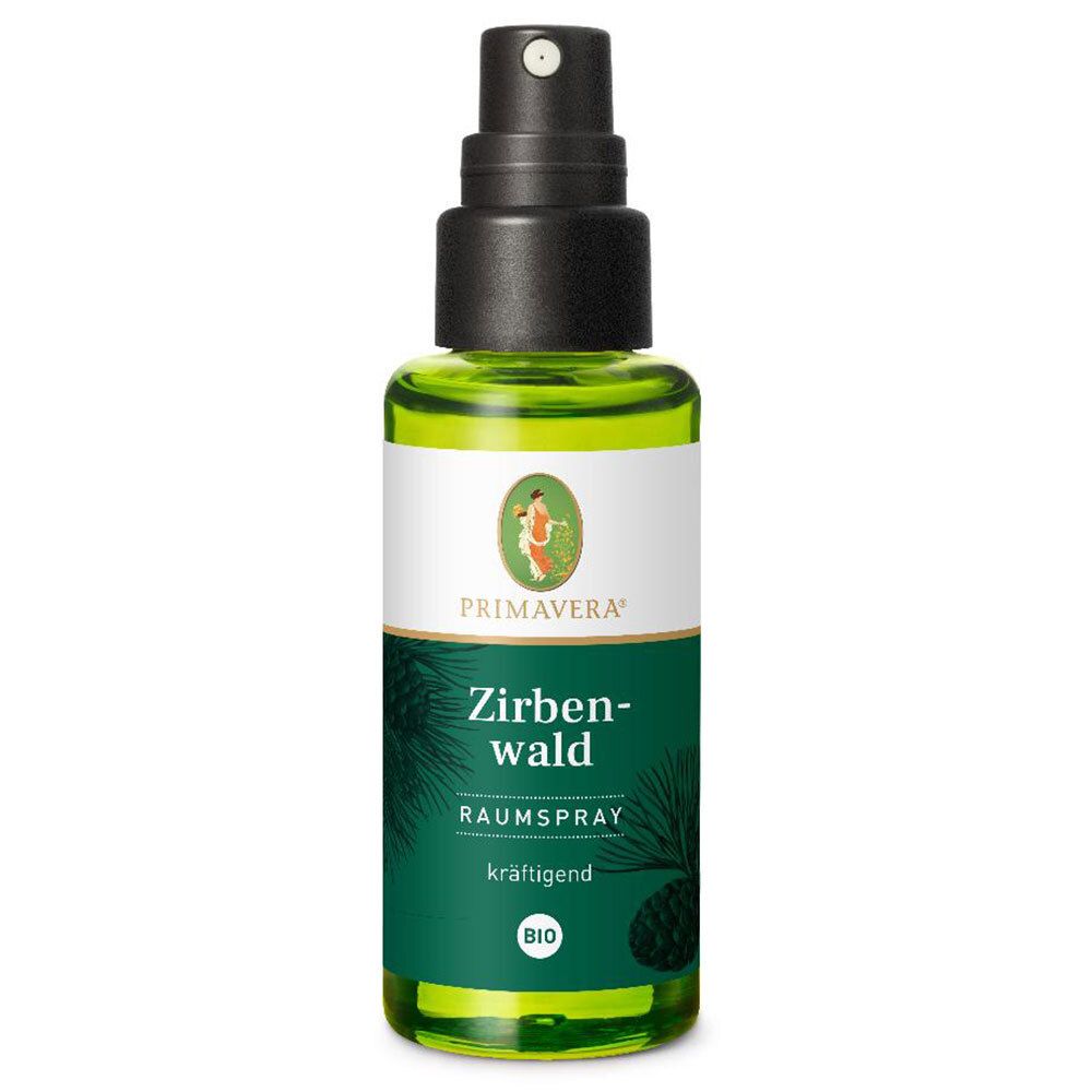 Grüne Glasflasche mit schwarzem Sprühkopf. Aufschrift: PRIMAVERA, Zirbenwald, Raumspray, BIO. Etikett mit Kiefernzweig.