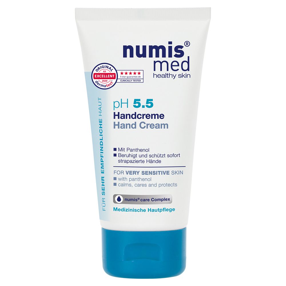 Handcreme-Tube. Weiß, blau. Aufschrift: numis med, pH 5.5 Handcreme. Mit Panthenol. Für sehr empfindliche Haut. Dermatologisch getestet.