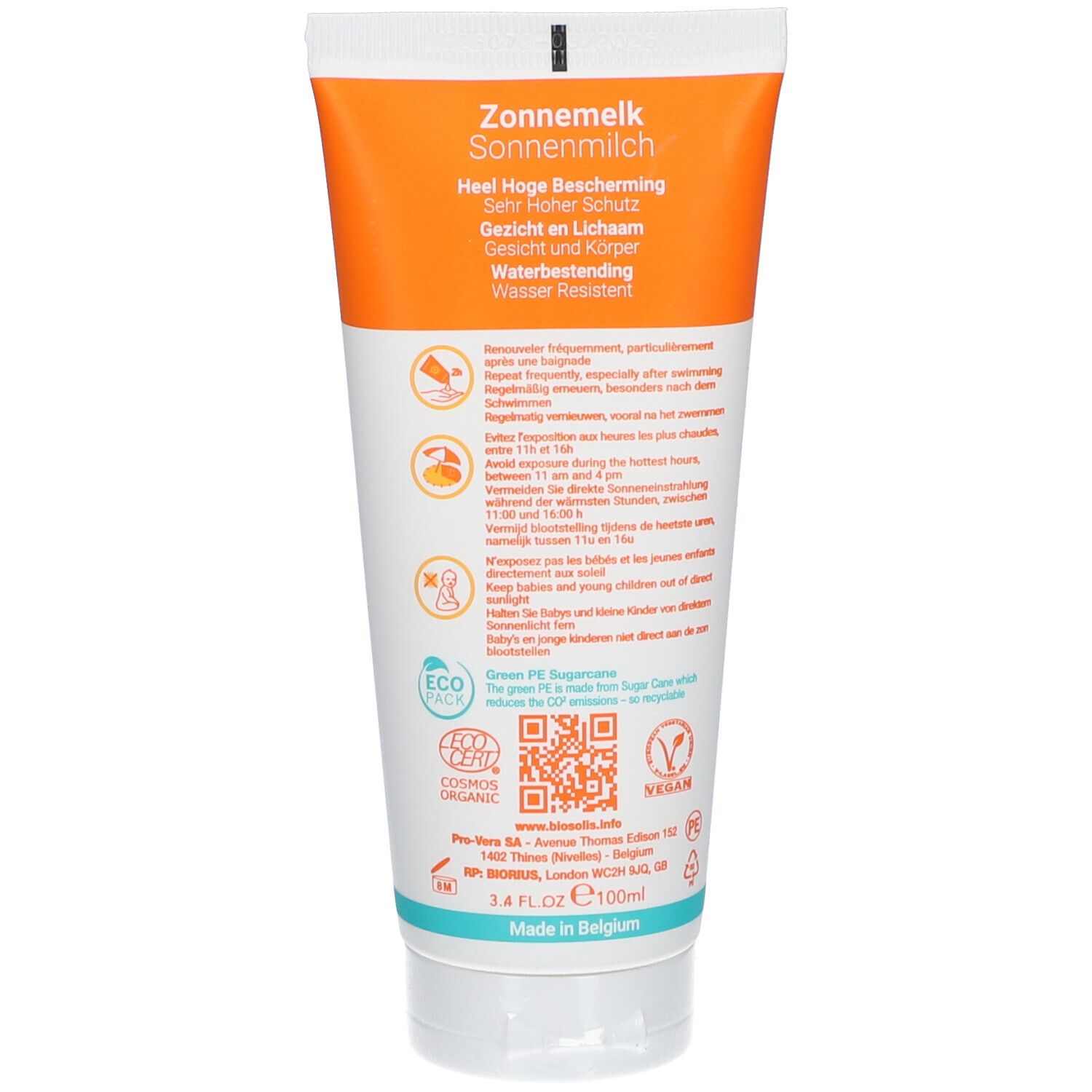 Rückseite der Sonnenmilch Kids Tube. Text in mehreren Sprachen. Logos: ECO, COSMOS ORGANIC, Vegan. QR-Code und Informationen.
