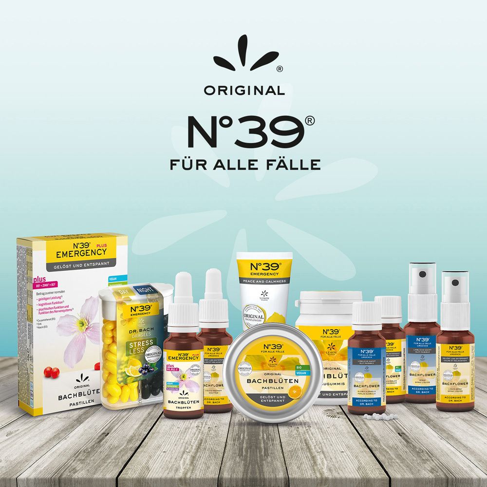 Verschiedene Produkte. Aufschrift: ORIGINAL N°39 FÜR ALLE FÄLLE. Tropfen, Pastillen, Spray, Creme, etc. auf Holzoberfläche.