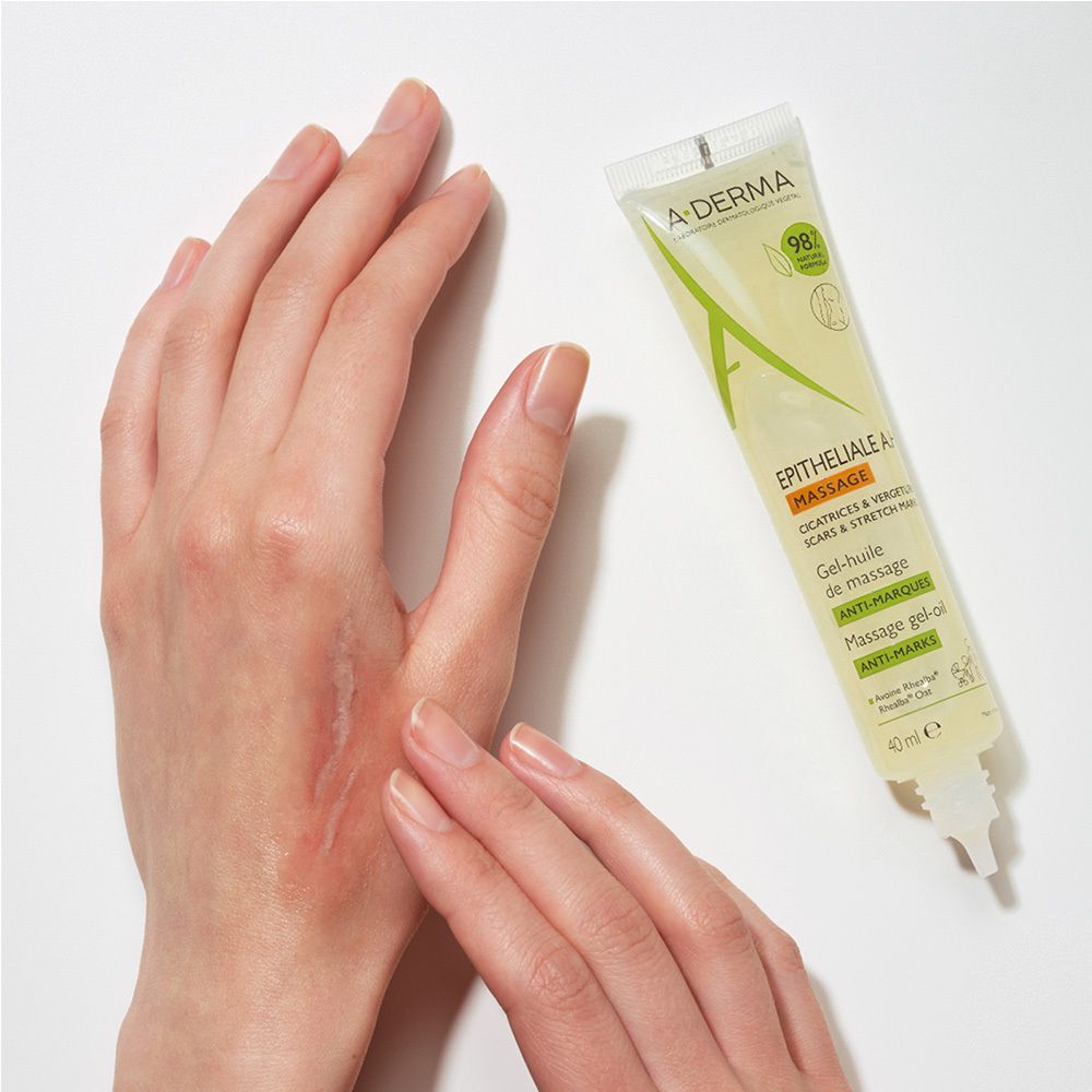 A-Derma Epitheliale Massage Gel-Öl Tube mit 98% natürlichen Inhaltsstoffen, für Narben und Dehnungsstreifen.