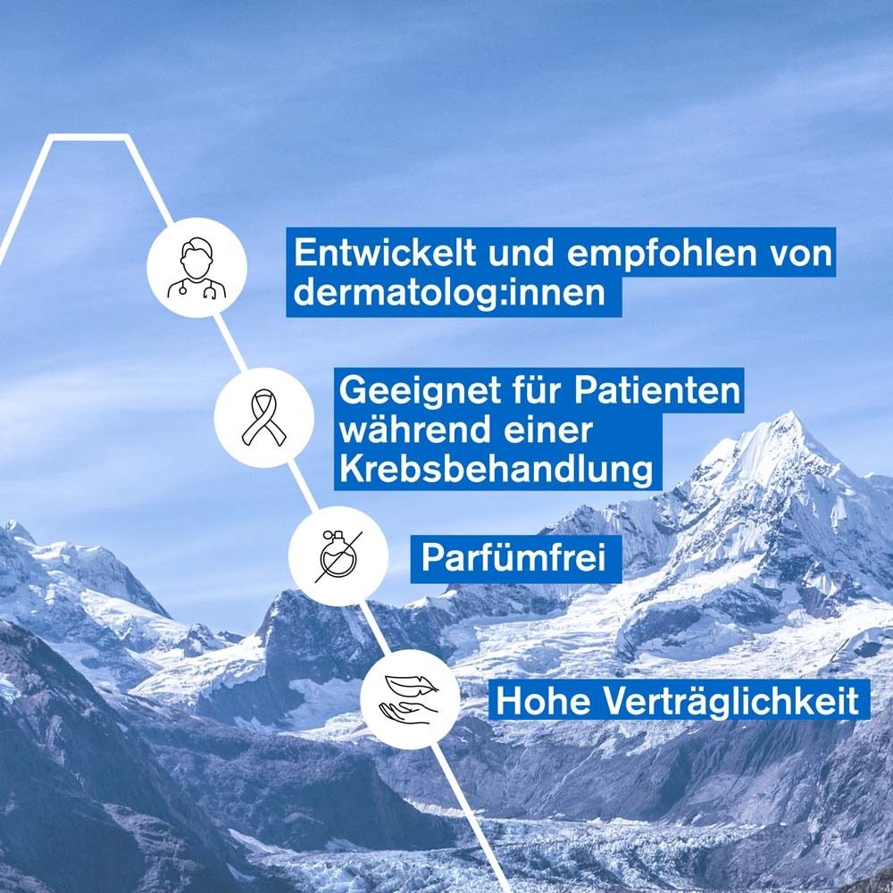Text: Entwickelt und empfohlen von Dermatolog:innen. Geeignet für Patienten während Krebsbehandlung. Parfümfrei. Hohe Verträglichkeit.