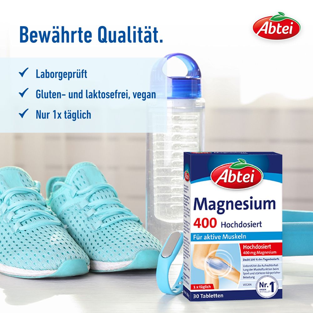 Abtei Magnesium 400, Sportschuhe, Trinkflasche. Text: Laborgeprüft, gluten- und laktosefrei, vegan, nur 1x täglich.