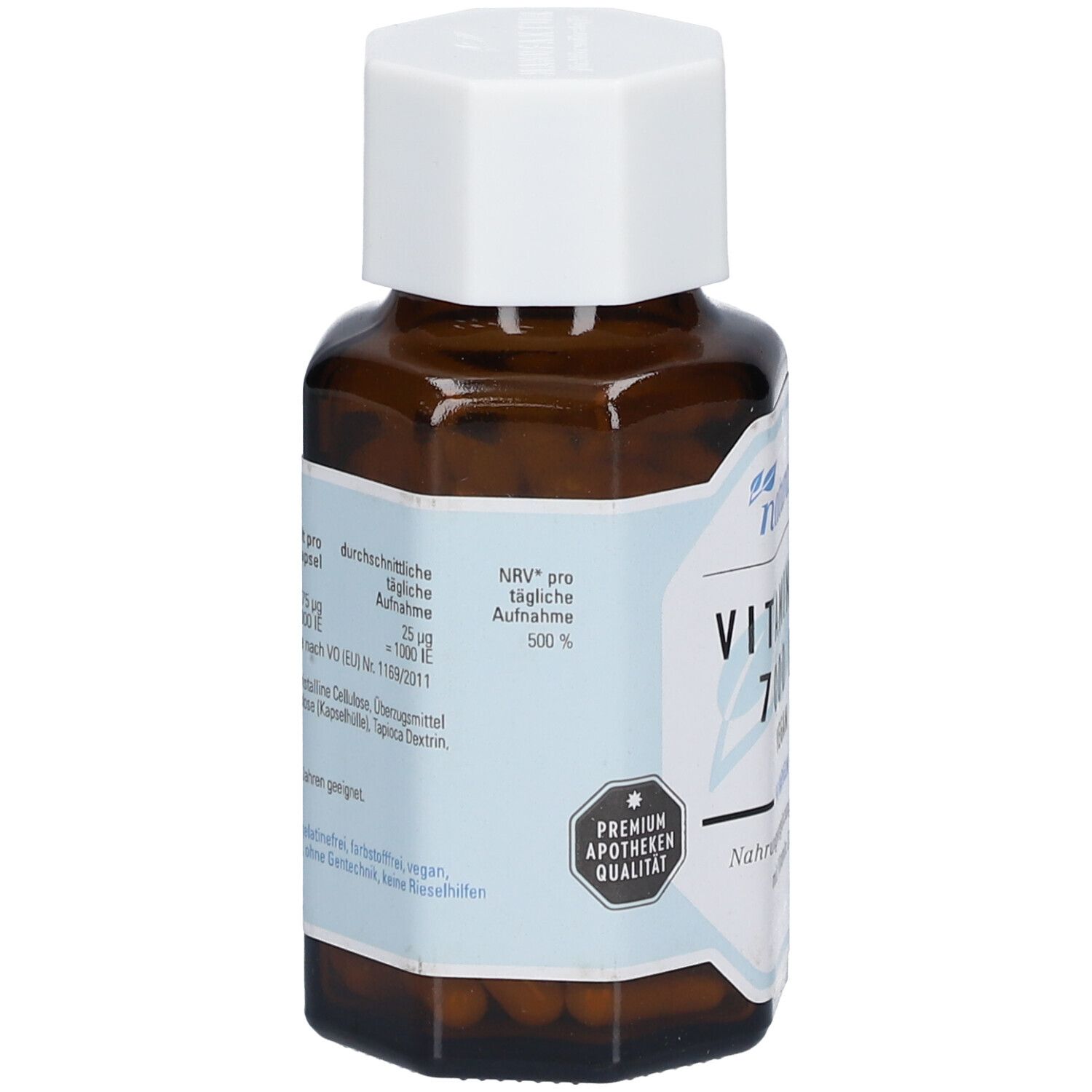 Rückseite der braunen Glasflasche. Aufschrift: NRV pro tägliche Aufnahme 500%. Premium Apotheken Qualität. Vegan.