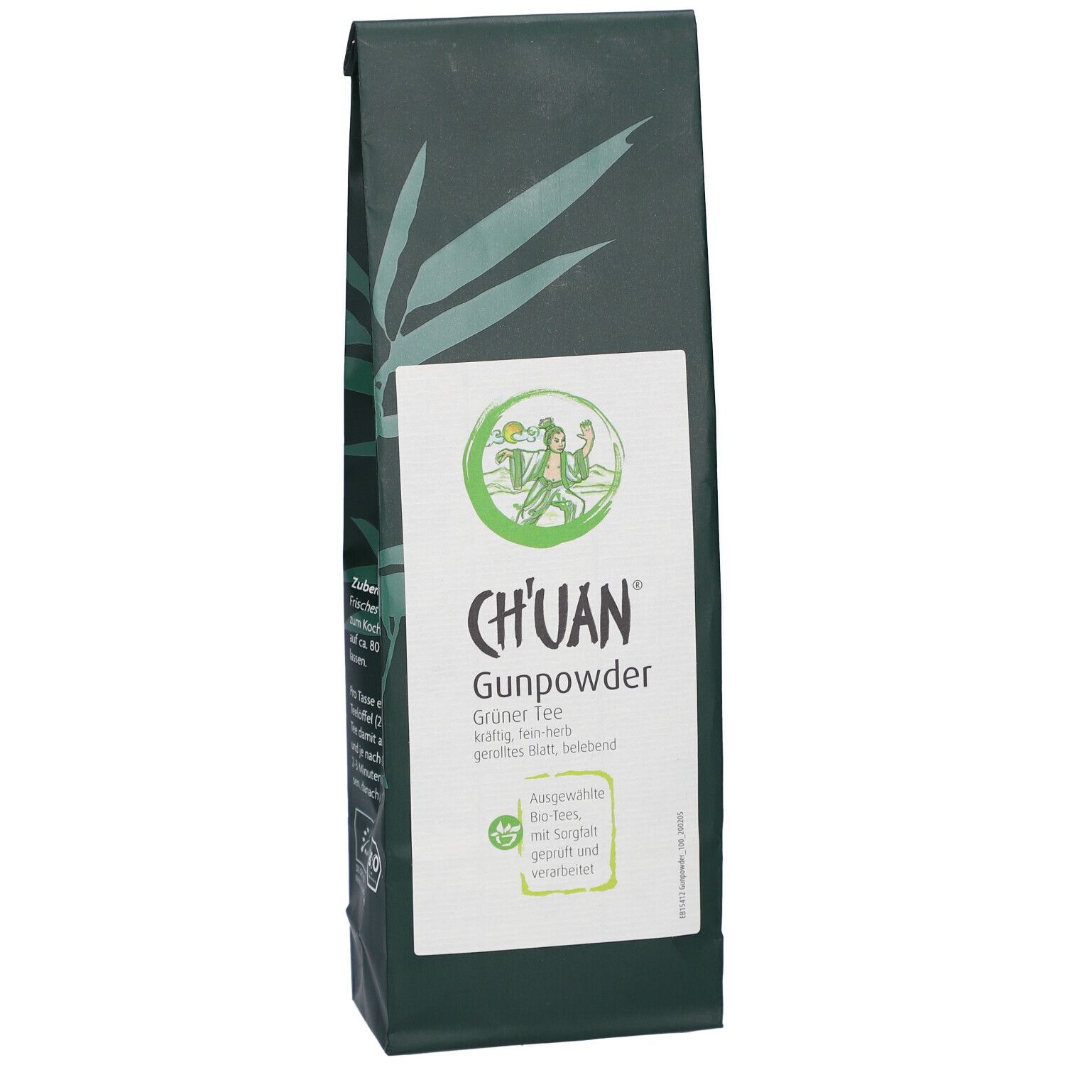 Dunkelgrüne Verpackung mit weißem Etikett. Aufschrift: CHUAN Gunpowder Grüner Tee. Bio-Siegel.