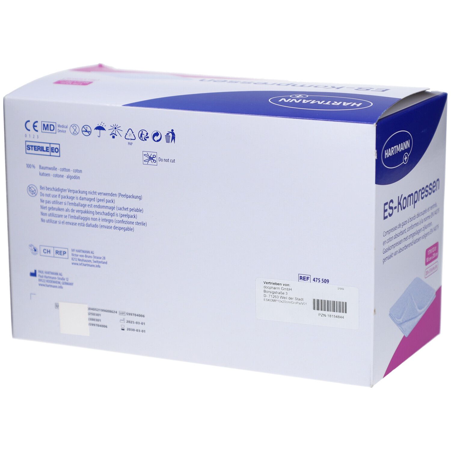 Rückseite der HARTMANN ES-Kompressen Verpackung. Produktinformationen, Zertifizierungen und Größenangaben. Weiß und blau.