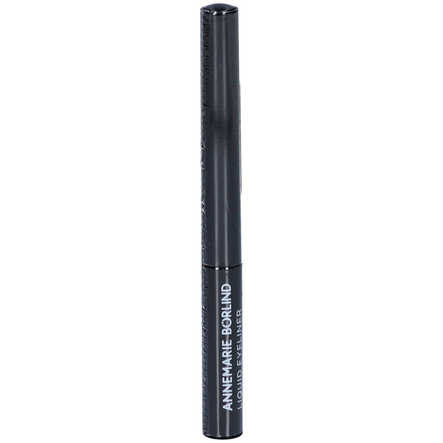Schwarzer flüssiger Eyeliner in einer zylindrischen Hülse. Auf der Hülse steht in weißer Schrift: ANNEMARIE BÖRLIND LIQUID-EYELINER. Vertikale Ausrichtung.