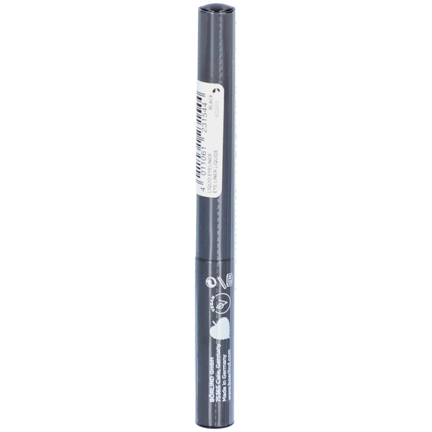 Schwarzer flüssiger Eyeliner in einer zylindrischen Hülse. Auf der Hülse befinden sich weiße Schrift und ein Etikett mit Barcode. Vertikale Ausrichtung.