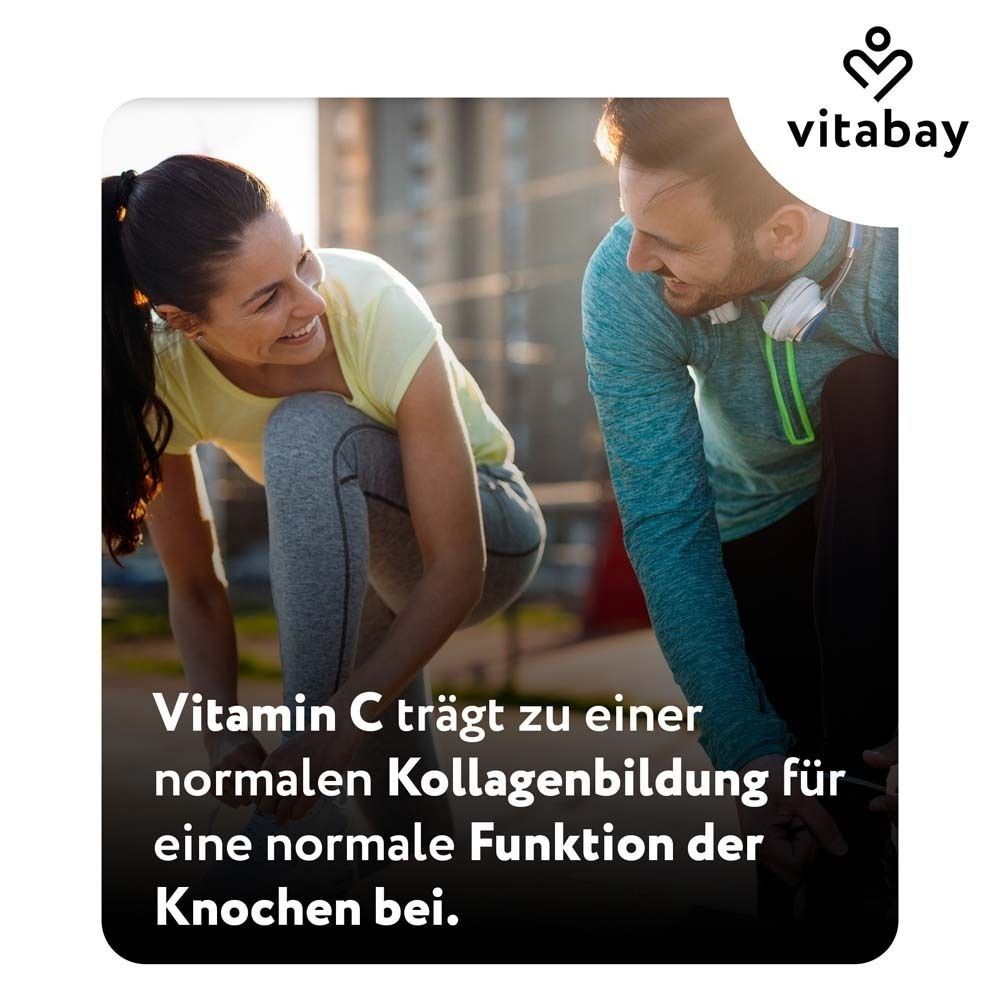 Mann und Frau in Sportkleidung, lächelnd. Vitabay Logo oben rechts.