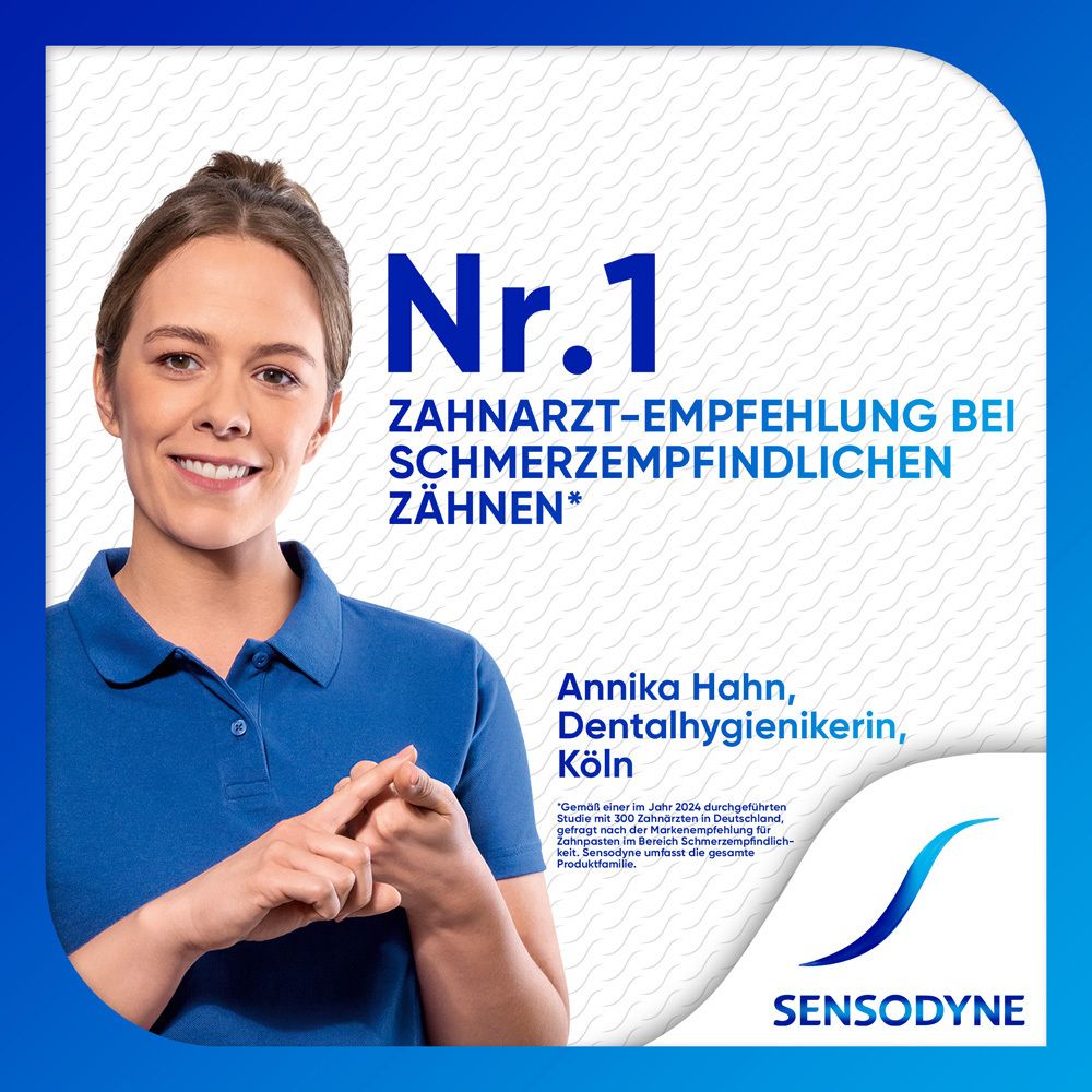 Frau mit weißem Kittel. Aufschrift: Nr. 1 Zahnarzt-Empfehlung. Hintergrund: blau. Sensodyne Logo.