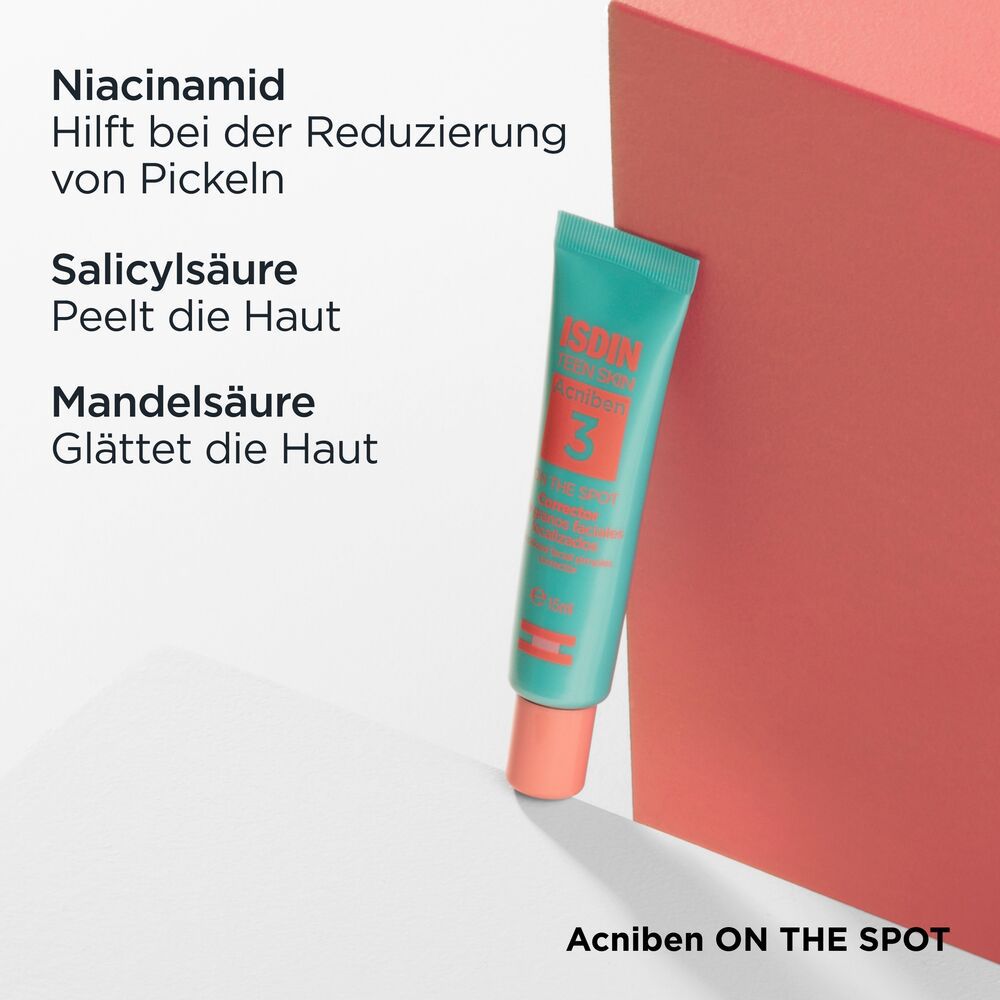 Türkise Tube, Aufschrift ISDIN Acniben 3. Inhaltsstoffe: Niacinamid, Salicylsäure, Mandelsäure. Auf rosa Untergrund.
