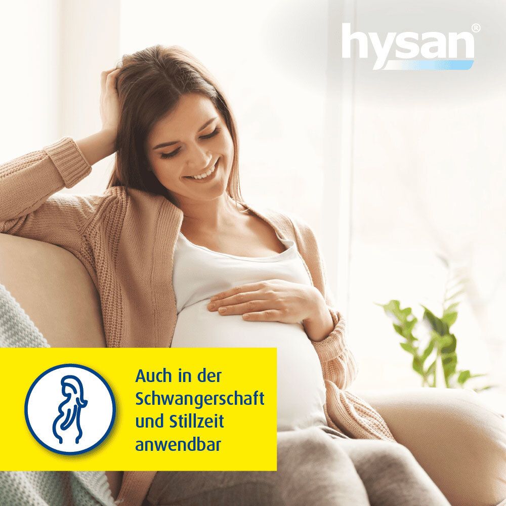 Eine schwangere Frau sitzt auf einem Sofa. Gelbes Feld mit Text: Auch in der Schwangerschaft und Stillzeit anwendbar.