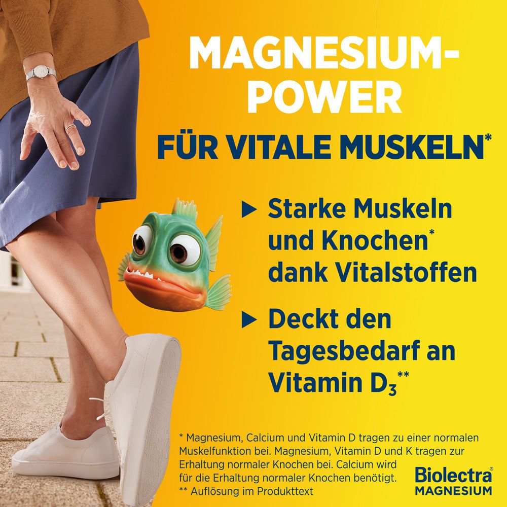 Frau hält BIOLECTRA Magnesium 250 mg Kautabletten. Aufschrift: Stark für deine Muskeln & Knochen. Kautabs, fruchtig & lecker.