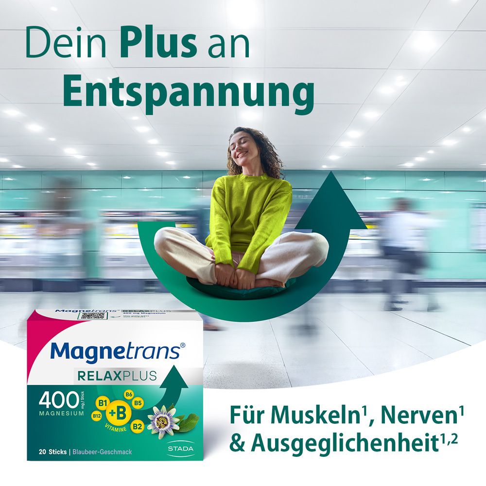 Werbebild mit Magnetrans RelaxPlus. Frau sitzt entspannt. Text: Für Muskeln, Nerven & Ausgeglichenheit.
