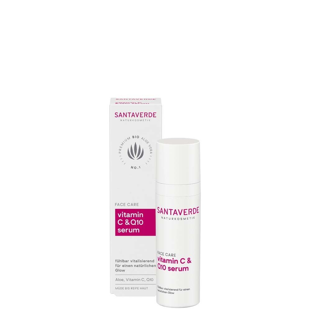 SANTAVERDE Serum mit Verpackung. Weißes Serum, weiße Verpackung mit Schriftzug. Aufdruck: Vitamin C & Q10 Serum.