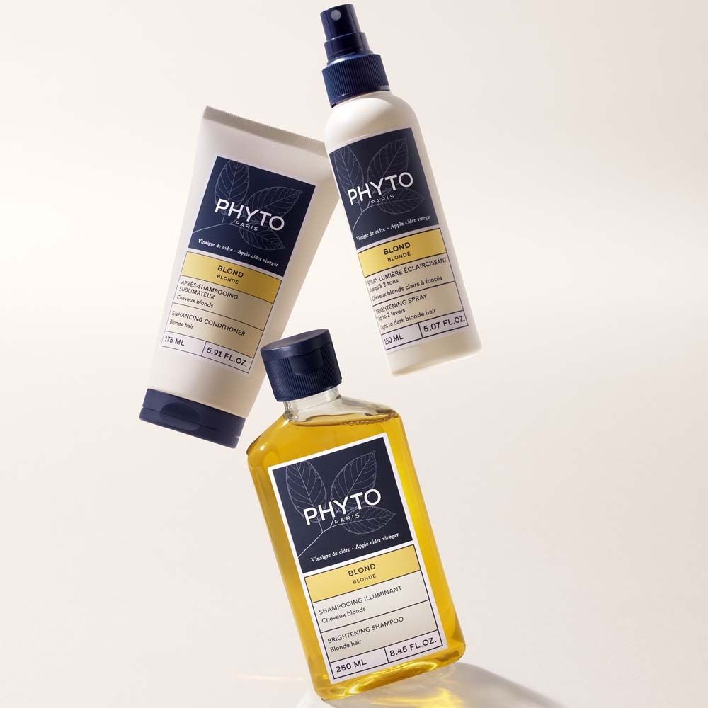 Drei Produkte: Tube, Flasche und Flakon. Aufschrift: PHYTO PARIS, BLOND. Produkte für blondes Haar.