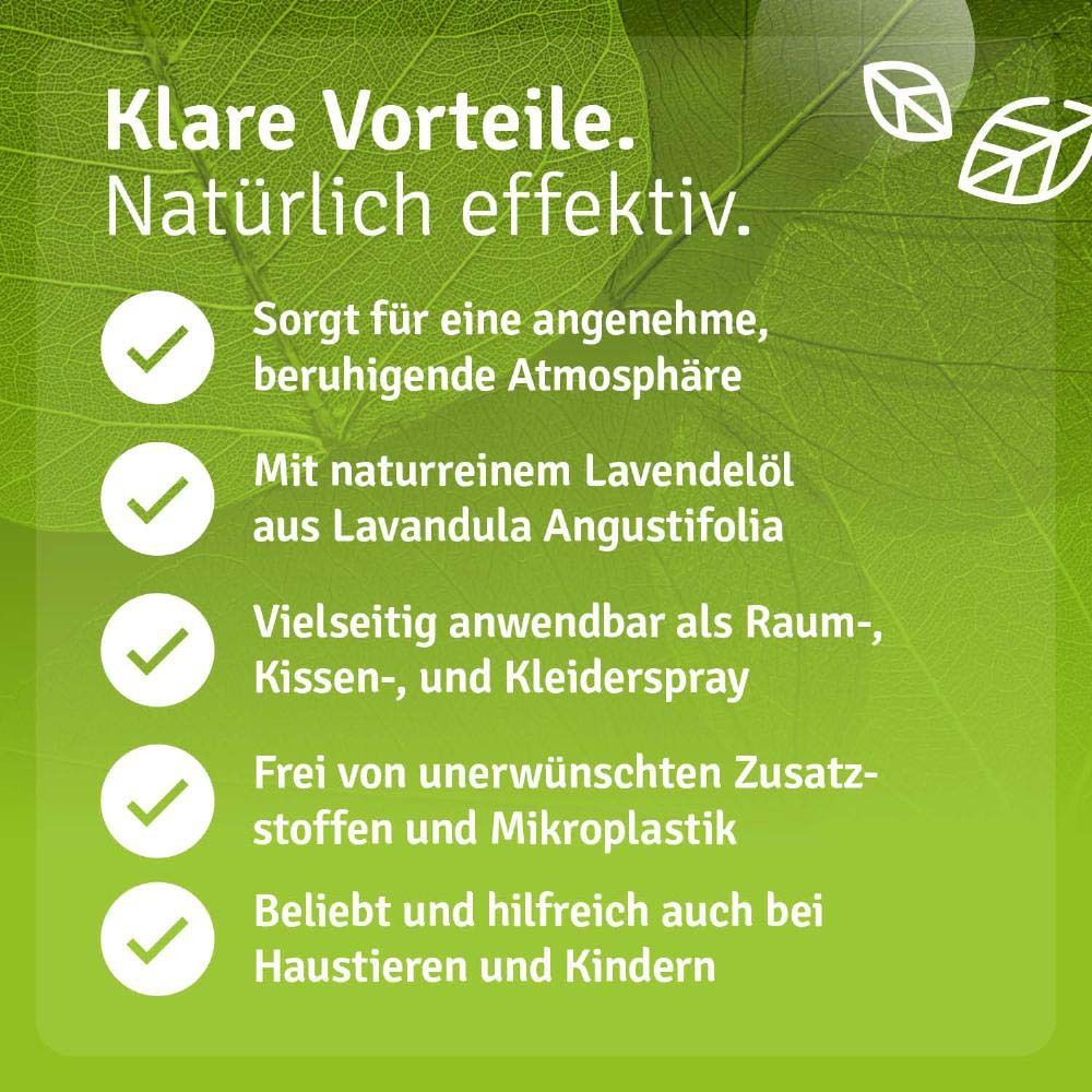 Produktflasche mit Text. Text: Klare Vorteile. Natürlich effektiv. Sorgt für eine angenehme, beruhigende Atmosphäre. Mit naturreinem Lavendelöl.