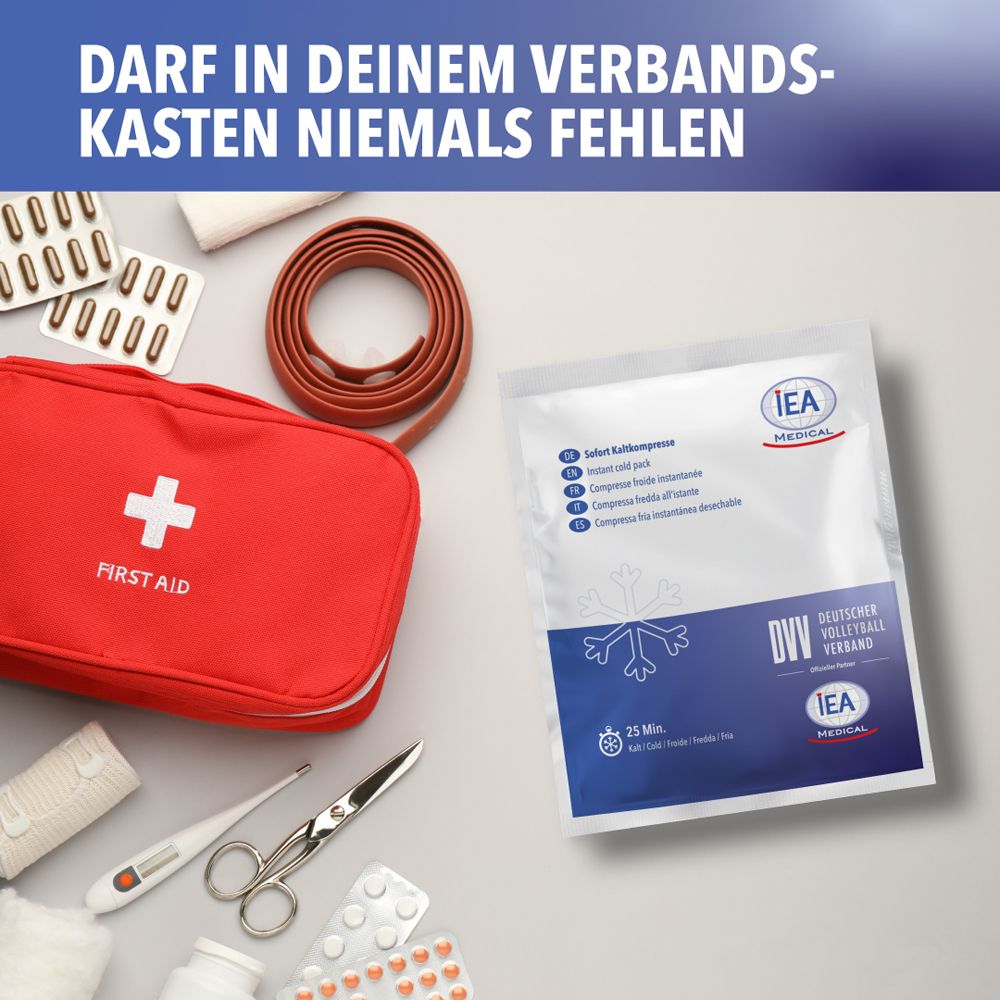 Mehrere Kühlpacks. IEA Medical. Verpackung mit Text: Sofort-Kälte-Kompresse. DVV.