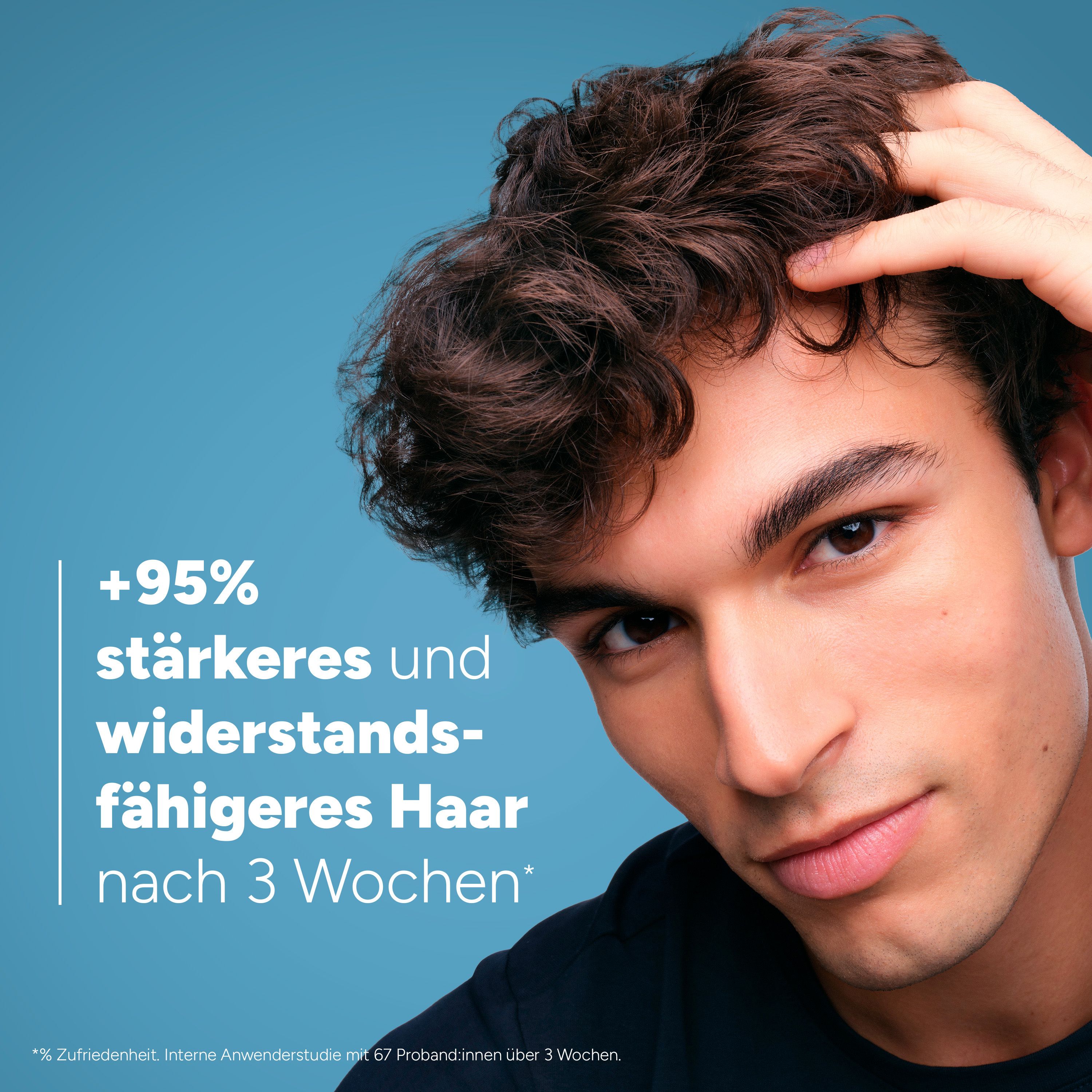 Mann mit Haaren. Text: +95% stärkeres und widerstandsfähigeres Haar nach 3 Wochen.