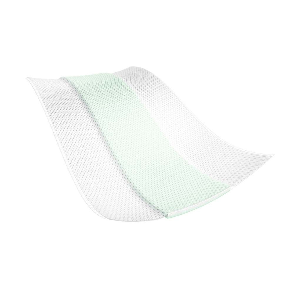 Einzelnes HARTMANN Cosmos® Aloe Vera Pflaster. Weißes Pflaster mit grünem Mittelteil, perforiert.