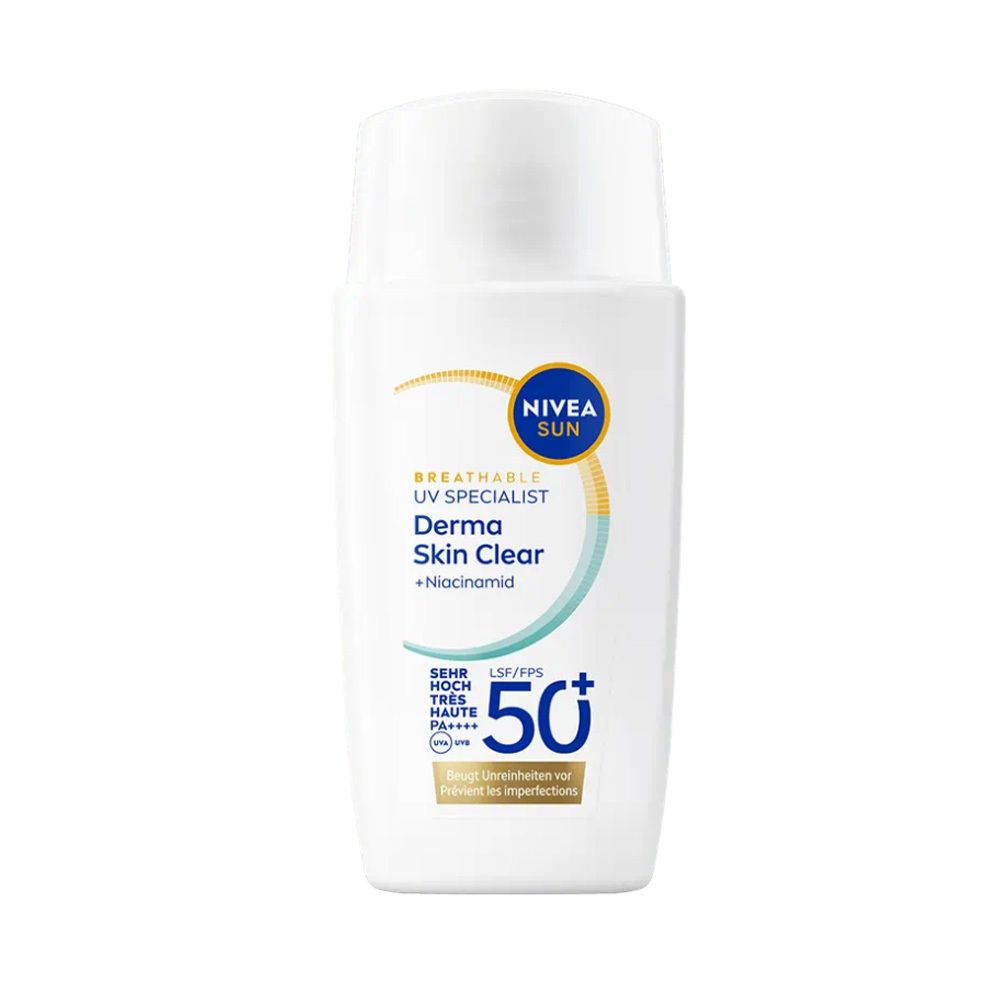 Weiße Flasche mit blau-gelbem Etikett. Text: Nivea Sun, UV Specialist, Derma Skin Clear + Niacinamid, LSF 50+.