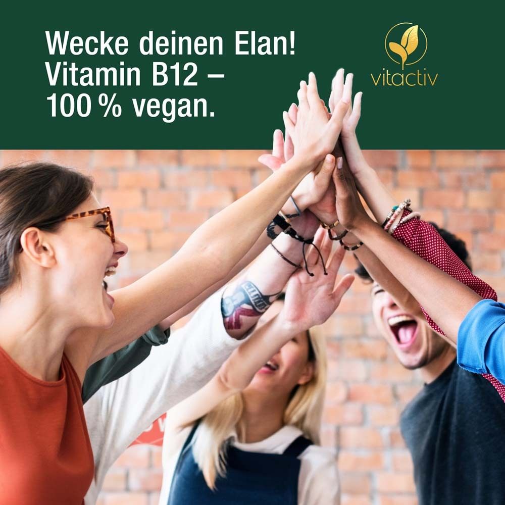 Menschen geben sich High Five. Text: Wecke deinen Elan! Vitamin B12 – 100 % vegan.